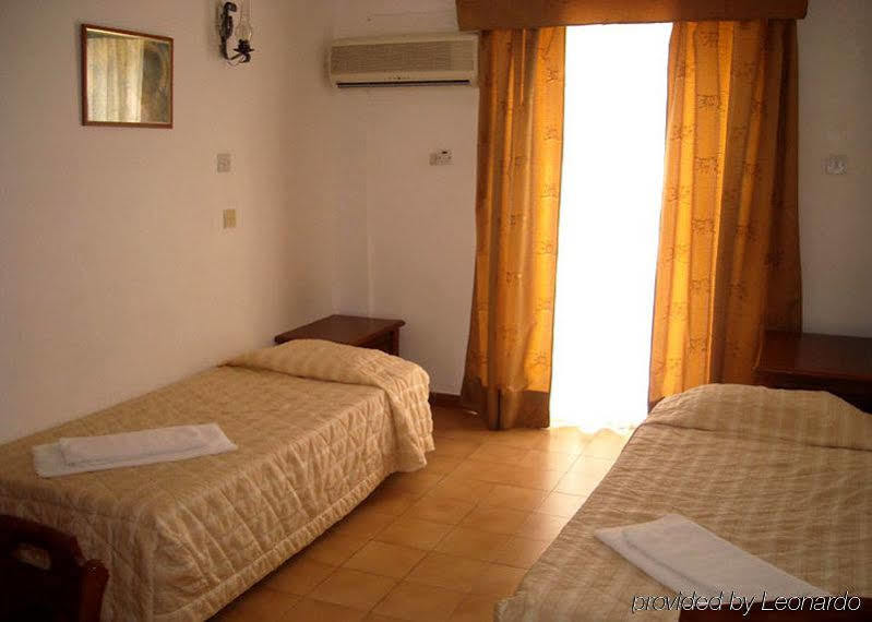 Hotel Best Western Plus Larco Larnaca Esterno foto