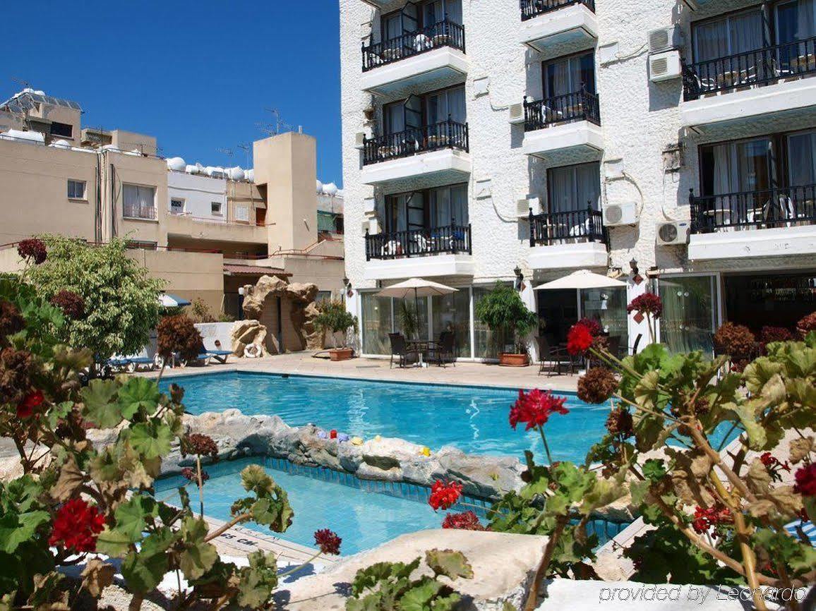 Hotel Best Western Plus Larco Larnaca Esterno foto