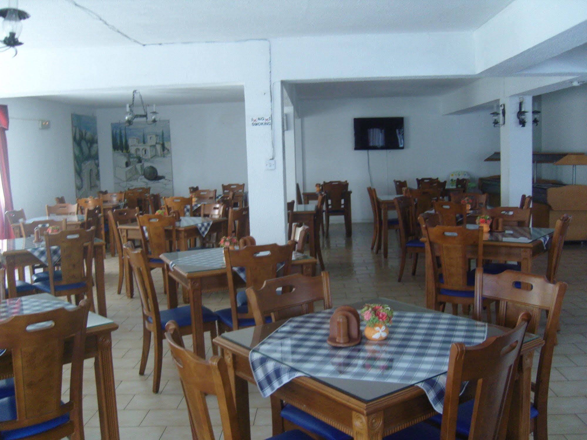 Hotel Best Western Plus Larco Larnaca Esterno foto