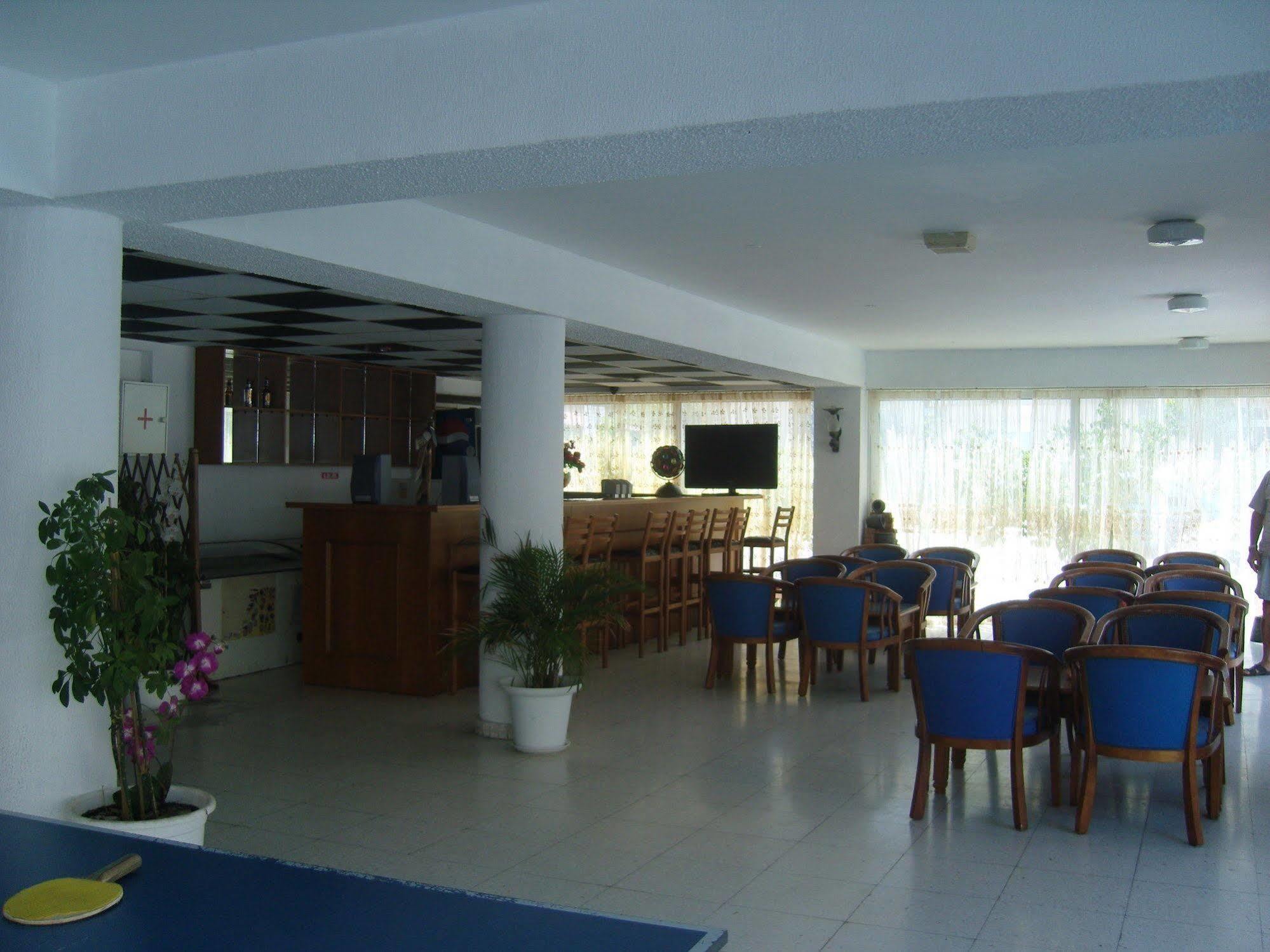 Hotel Best Western Plus Larco Larnaca Esterno foto