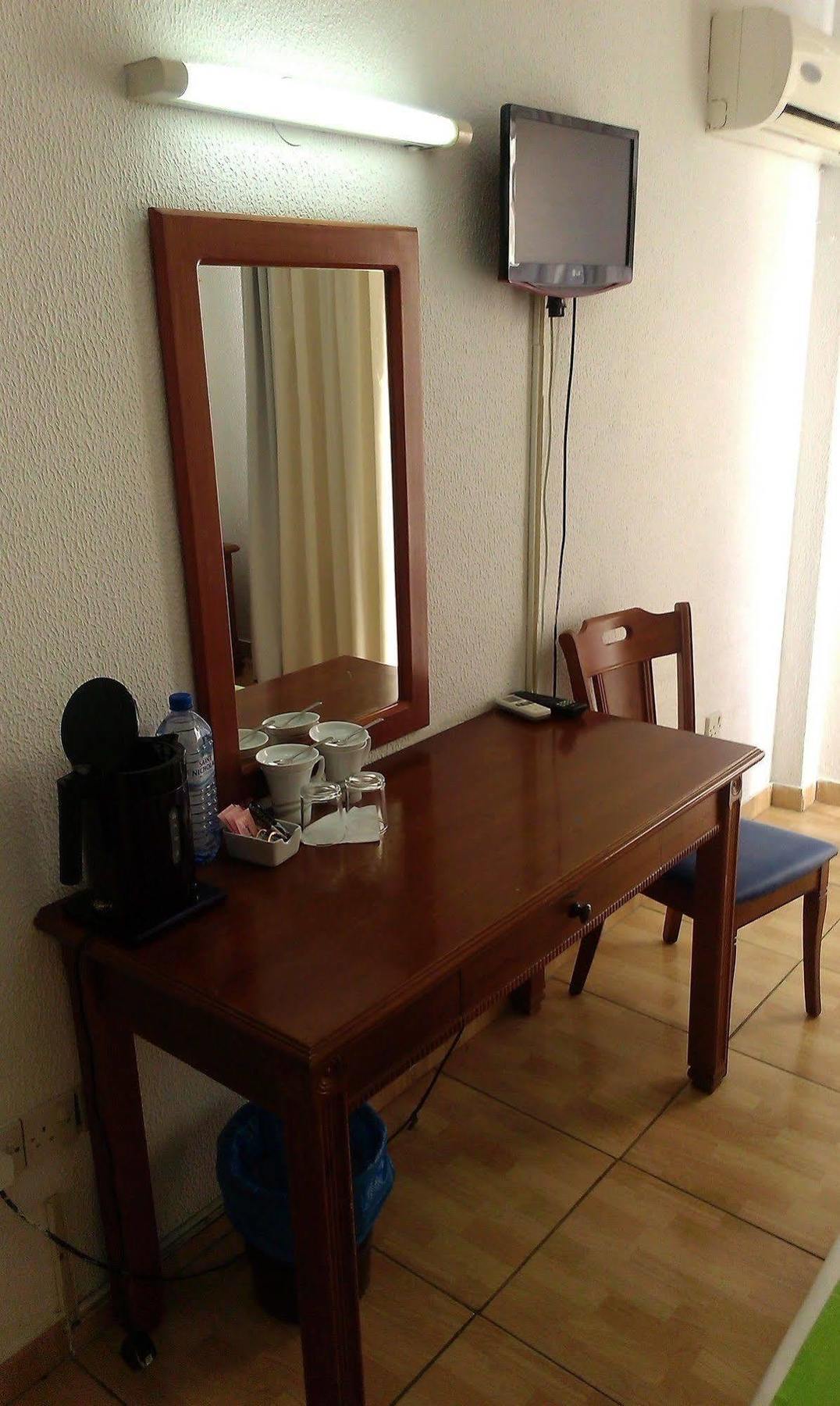 Hotel Best Western Plus Larco Larnaca Esterno foto