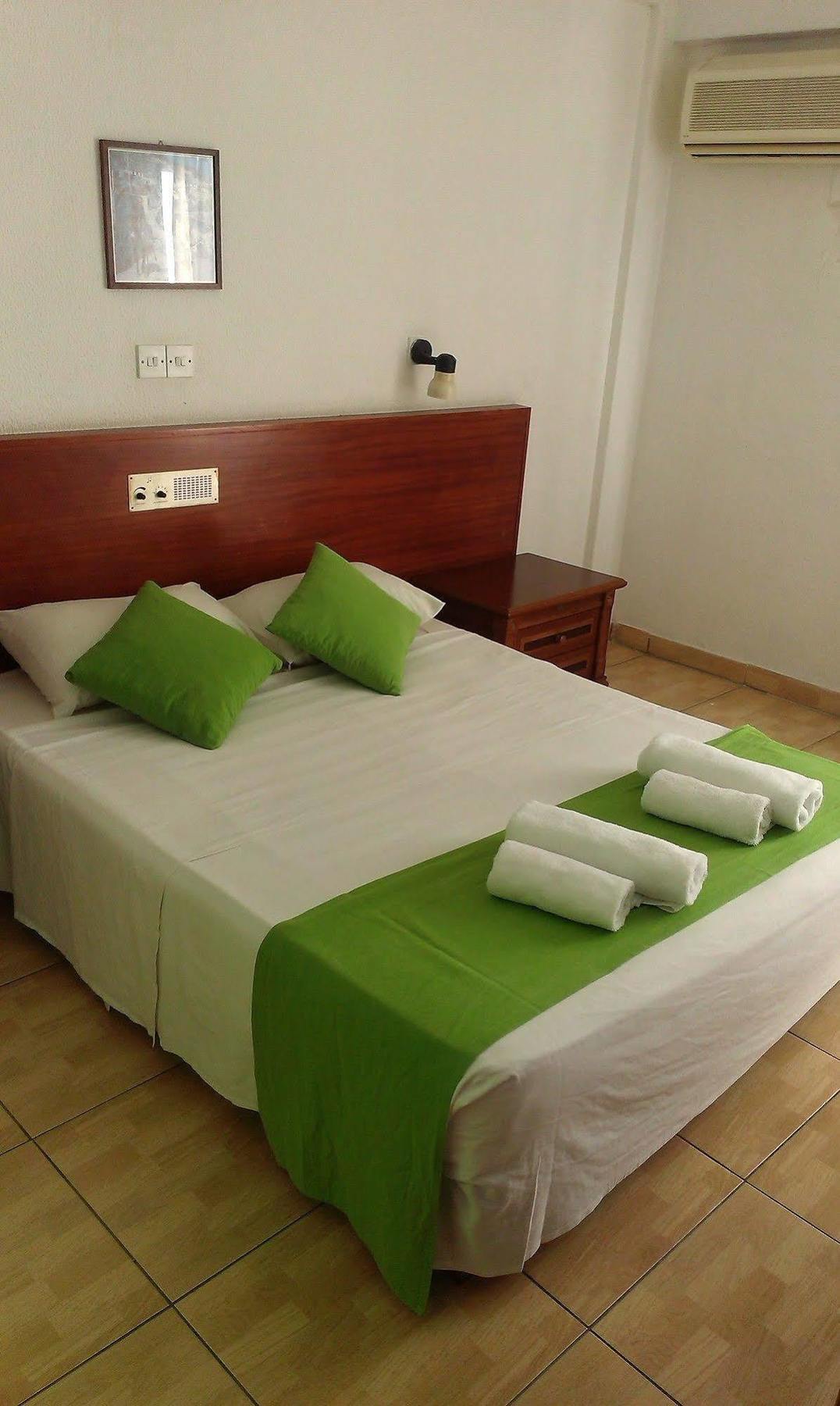 Hotel Best Western Plus Larco Larnaca Esterno foto