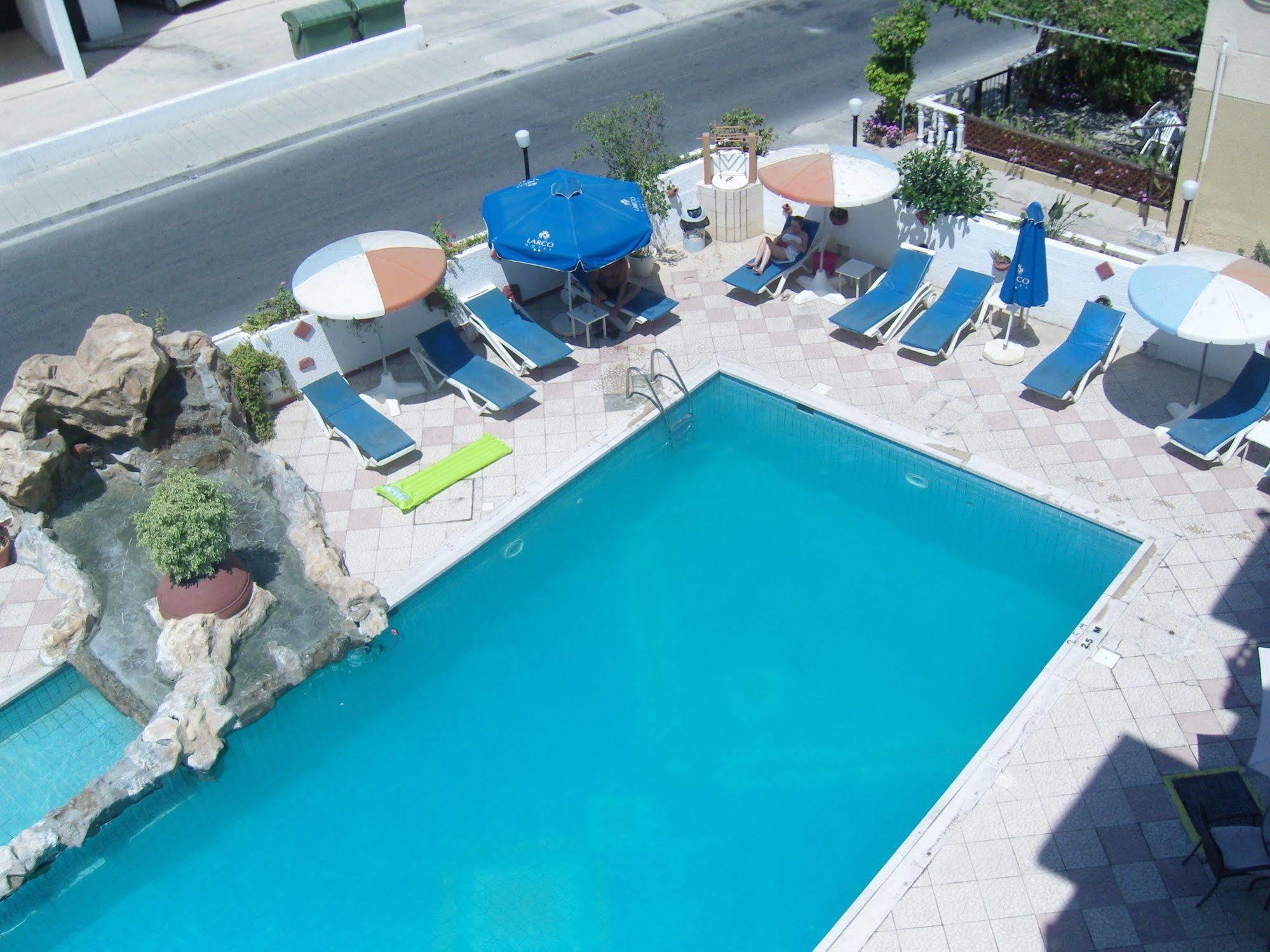 Hotel Best Western Plus Larco Larnaca Esterno foto